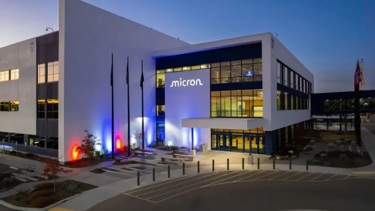 Micron stock continues slump, analysts are saying it’s a buying opportunity